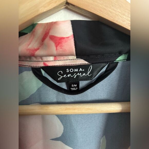 Soma Sensual Satin Black Floral Kimono Robe S/M - Picture 7 of 10